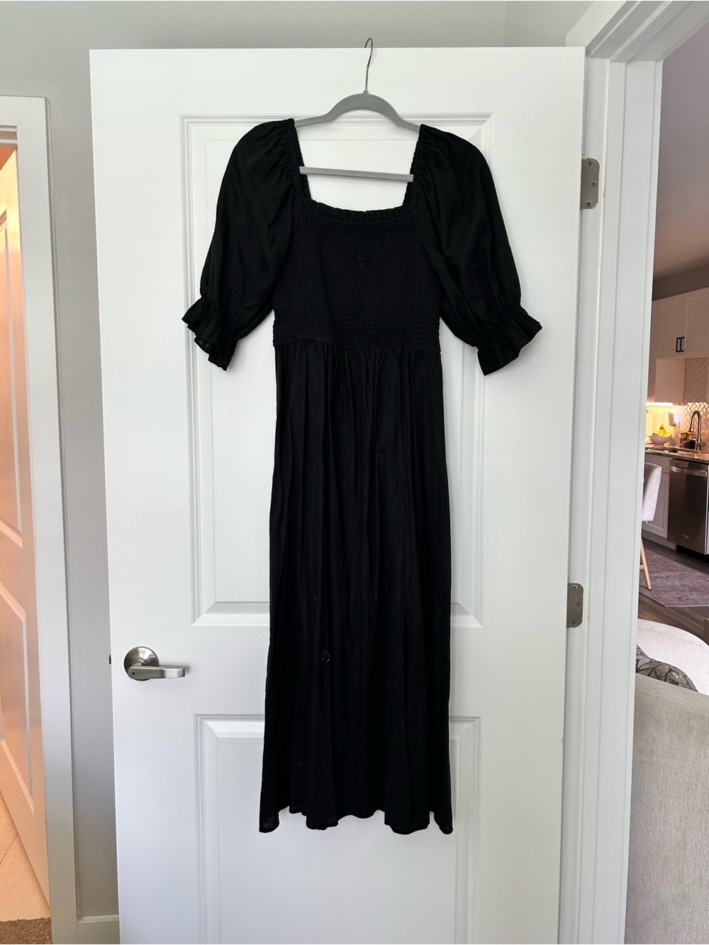GAP Black Puff-Sleeve Smocked Maxi Dress
